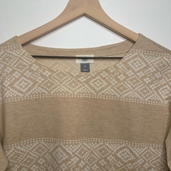 Old Navy Beige Aztec Print Pullover Sweater Medium - Picture 2 of 7